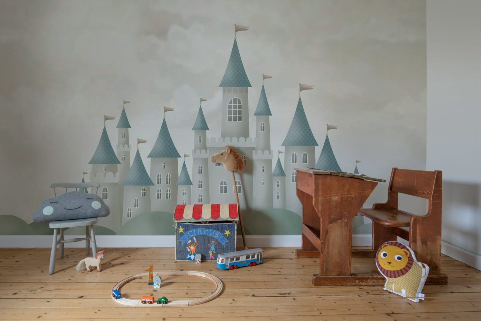 Dreamy Castle, Beige, Rebel Walls 2