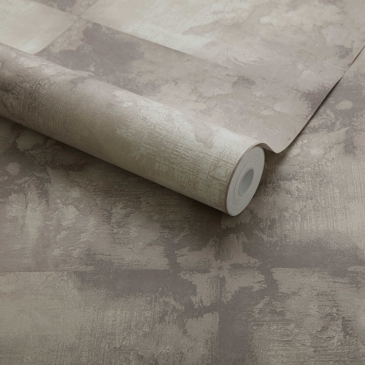 Crystalline, Carnelian Brown Luxury Tile, 1838 Wallcoverings, 5.3mp / rola 3