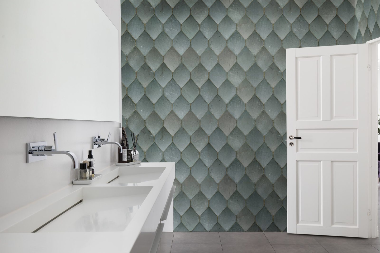 Osaka Tiles, Emerald, Rebel Walls 2