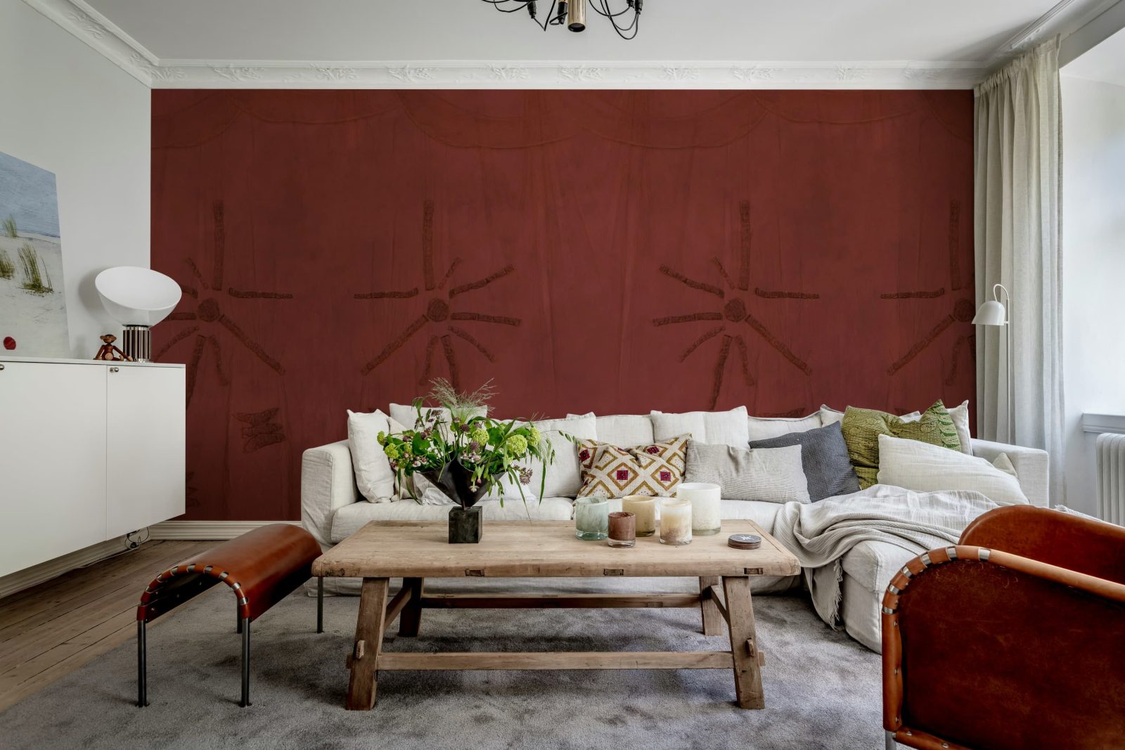 Silenzio, Velvet, Rebel Walls 3