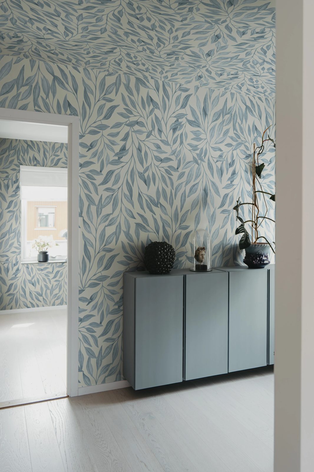 Willow, Blue, Rebel Walls 2