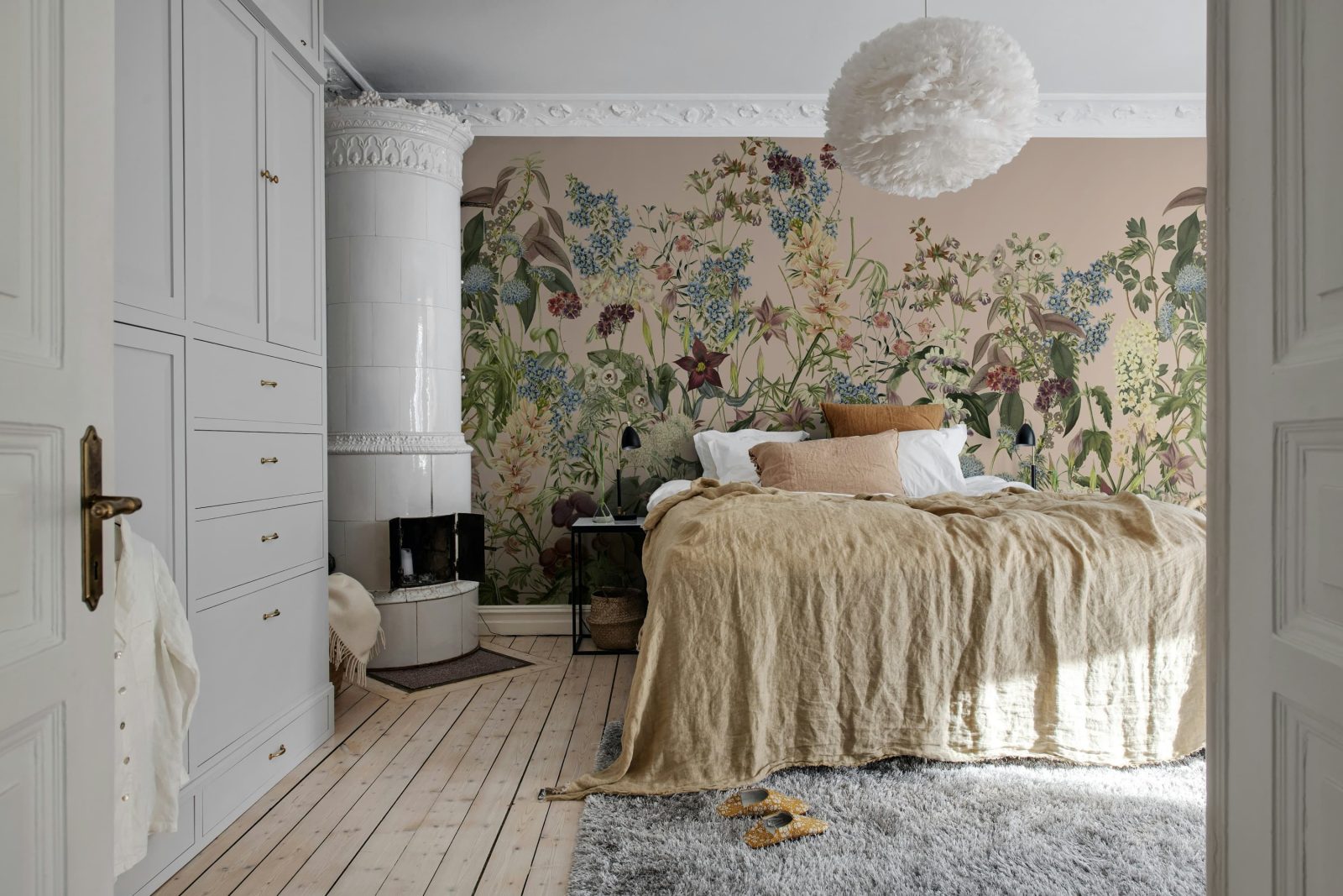 Summerland, Pink, Rebel Walls 3