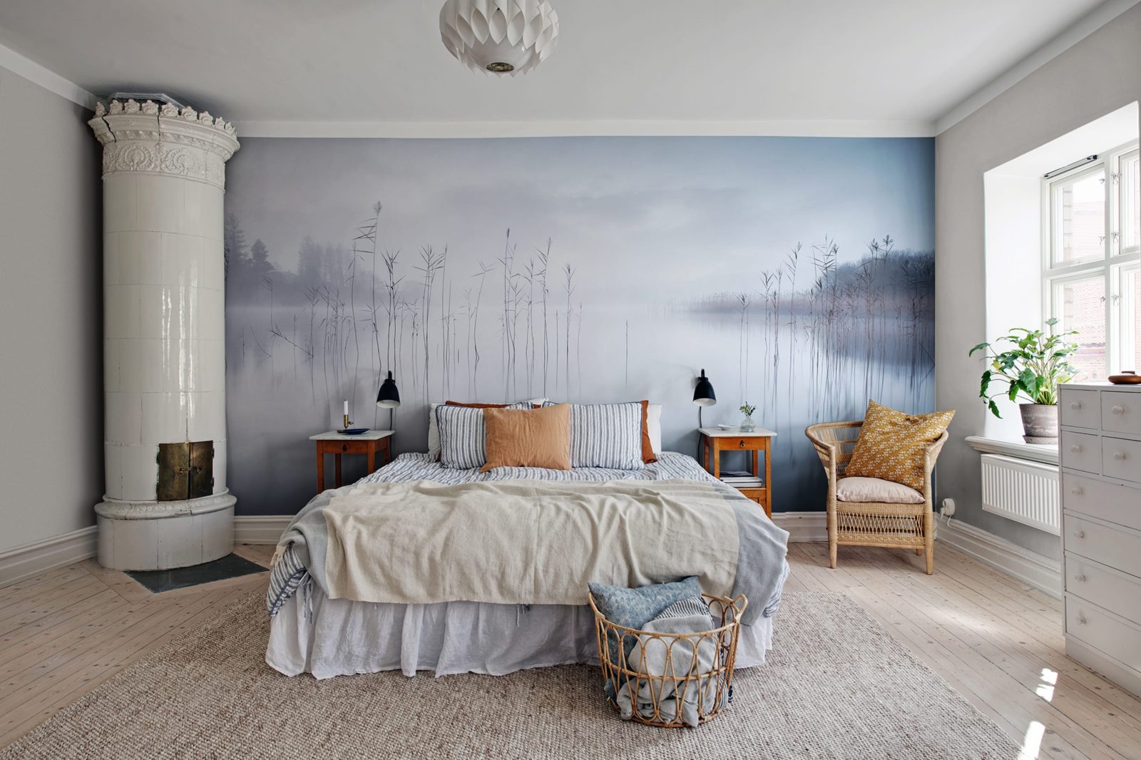 Calm Lake, Rebel Walls 2